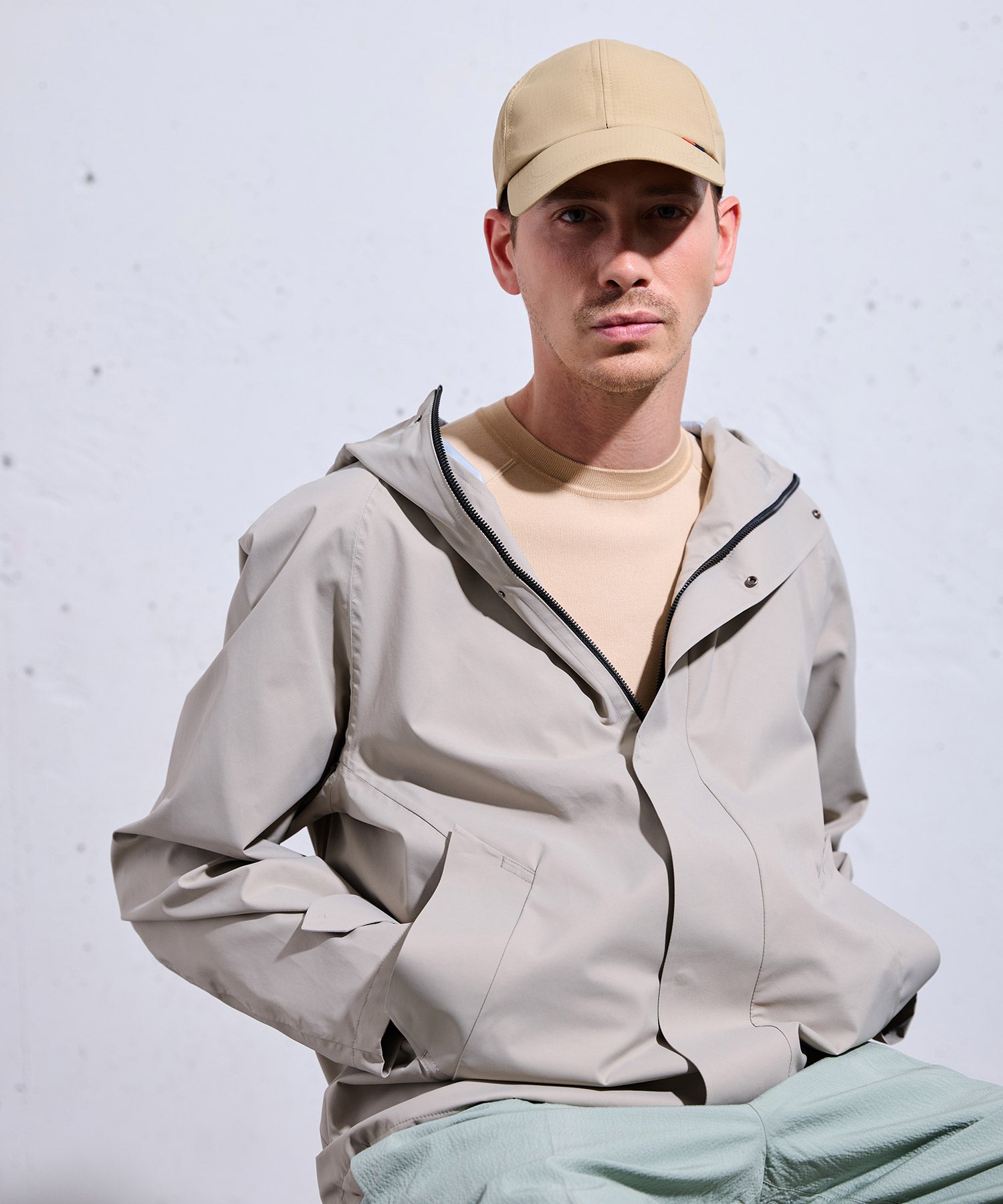 メンズ ファッション ラグジュアリースポーツ 軽量シェルパーカー 高機能 ゴルフウェア 高級 トレーニングウェア スポーツウェア ブランド