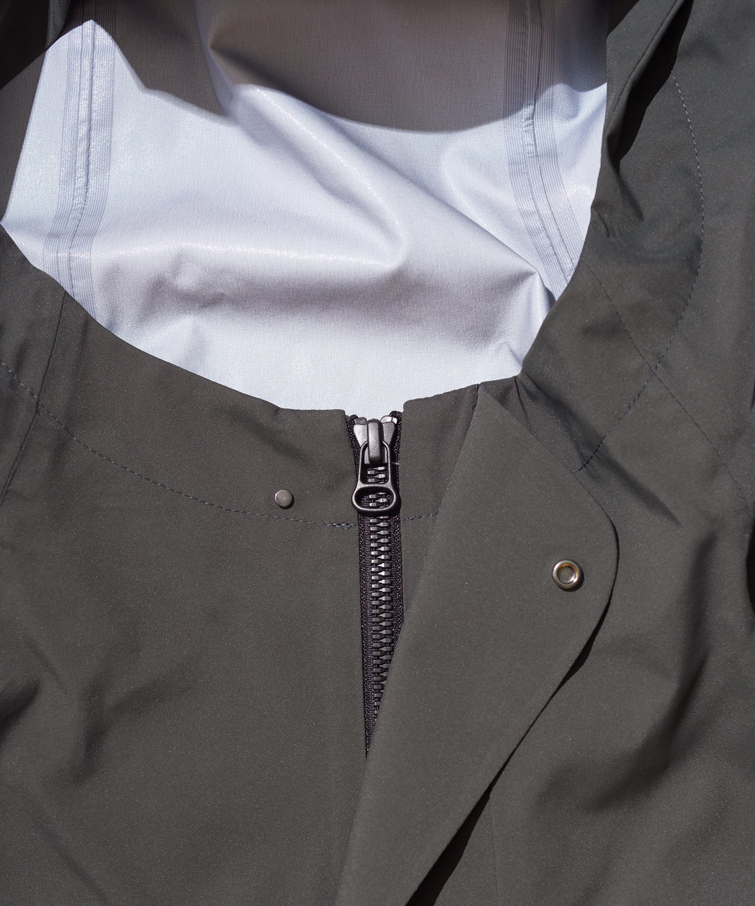 メンズ ファッション ラグジュアリースポーツ 軽量シェルパーカー 高機能 ゴルフウェア 高級 トレーニングウェア スポーツウェア ブランド